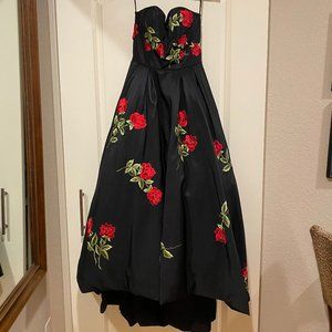 SHERRI HILL Black & Red Rose Dress